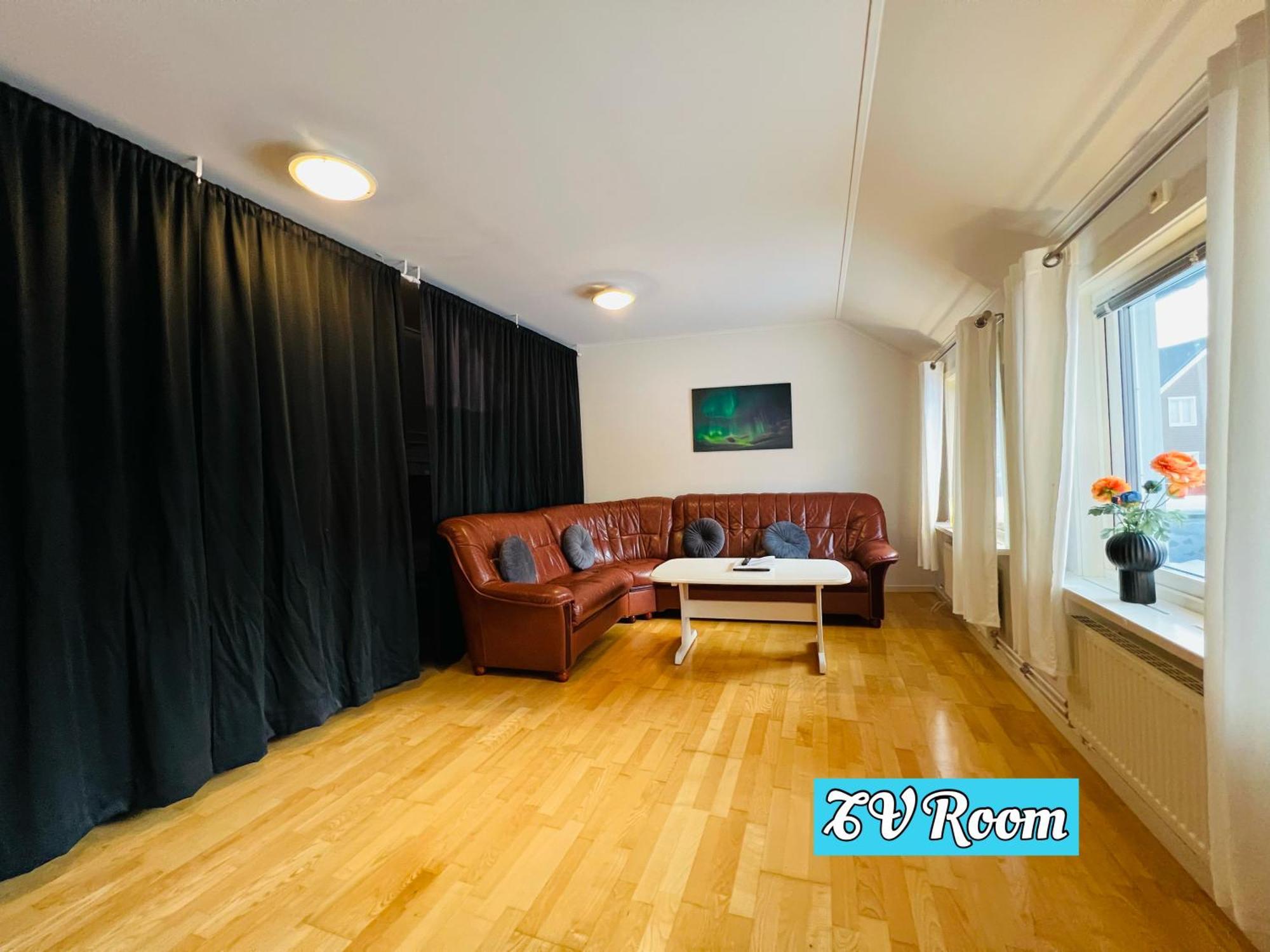 Kiruna Accommodation Gustaf Wikmansgatan 6B Villa For 9 Person Bagian luar foto